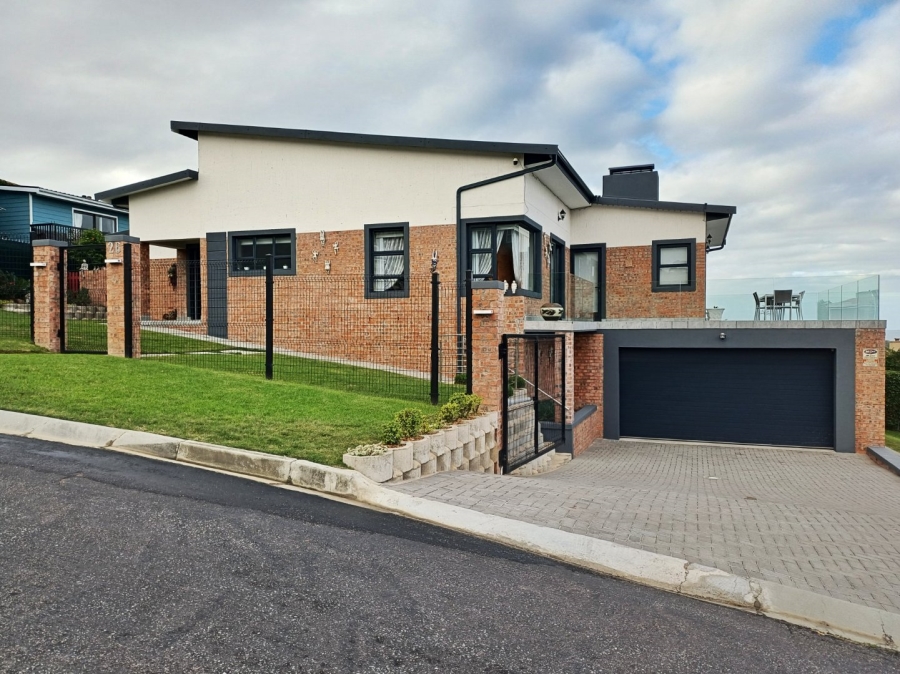 4 Bedroom Property for Sale in Tergniet Western Cape